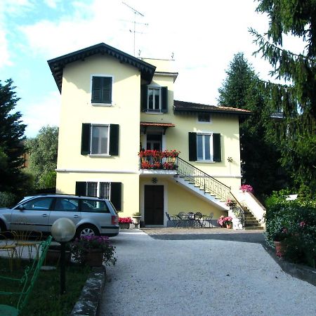 Appartamento Villa Margherita Desenzano del Garda Bagian luar foto