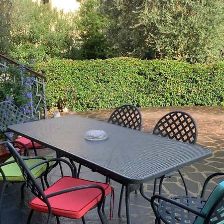 Appartamento Villa Margherita Desenzano del Garda Bagian luar foto