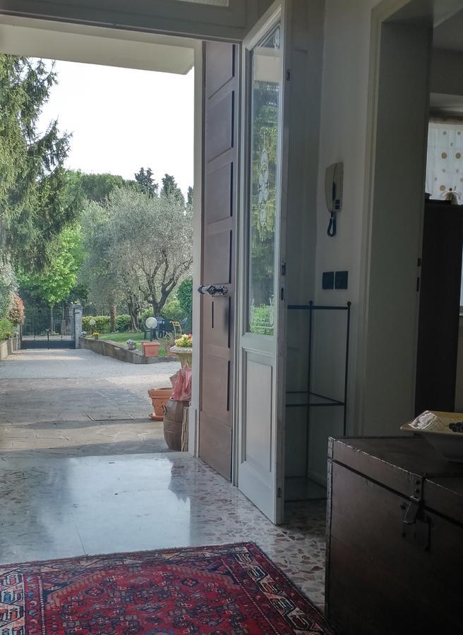 Appartamento Villa Margherita Desenzano del Garda Bagian luar foto