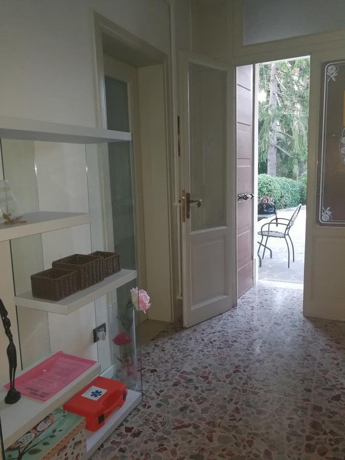 Appartamento Villa Margherita Desenzano del Garda Bagian luar foto