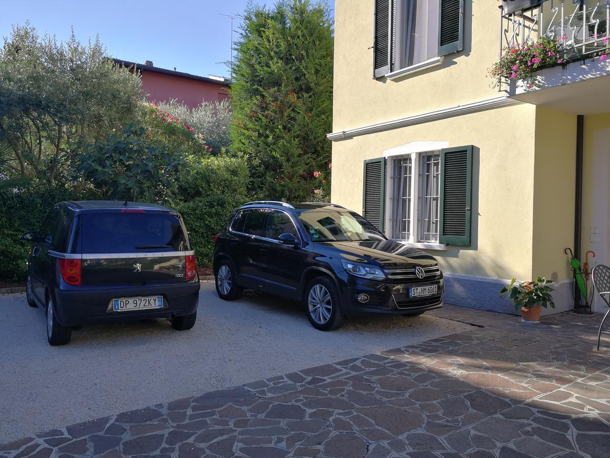 Appartamento Villa Margherita Desenzano del Garda Bagian luar foto