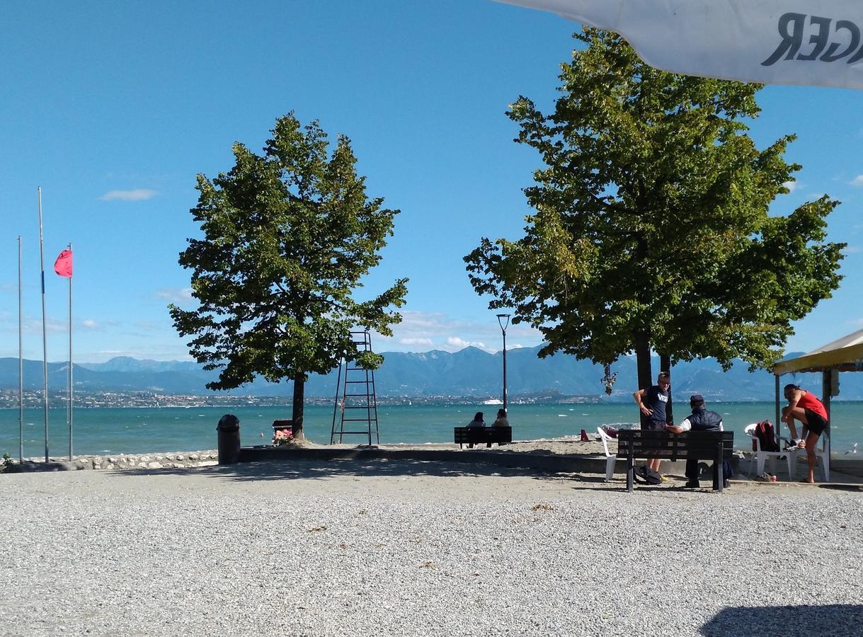 Appartamento Villa Margherita Desenzano del Garda Bagian luar foto