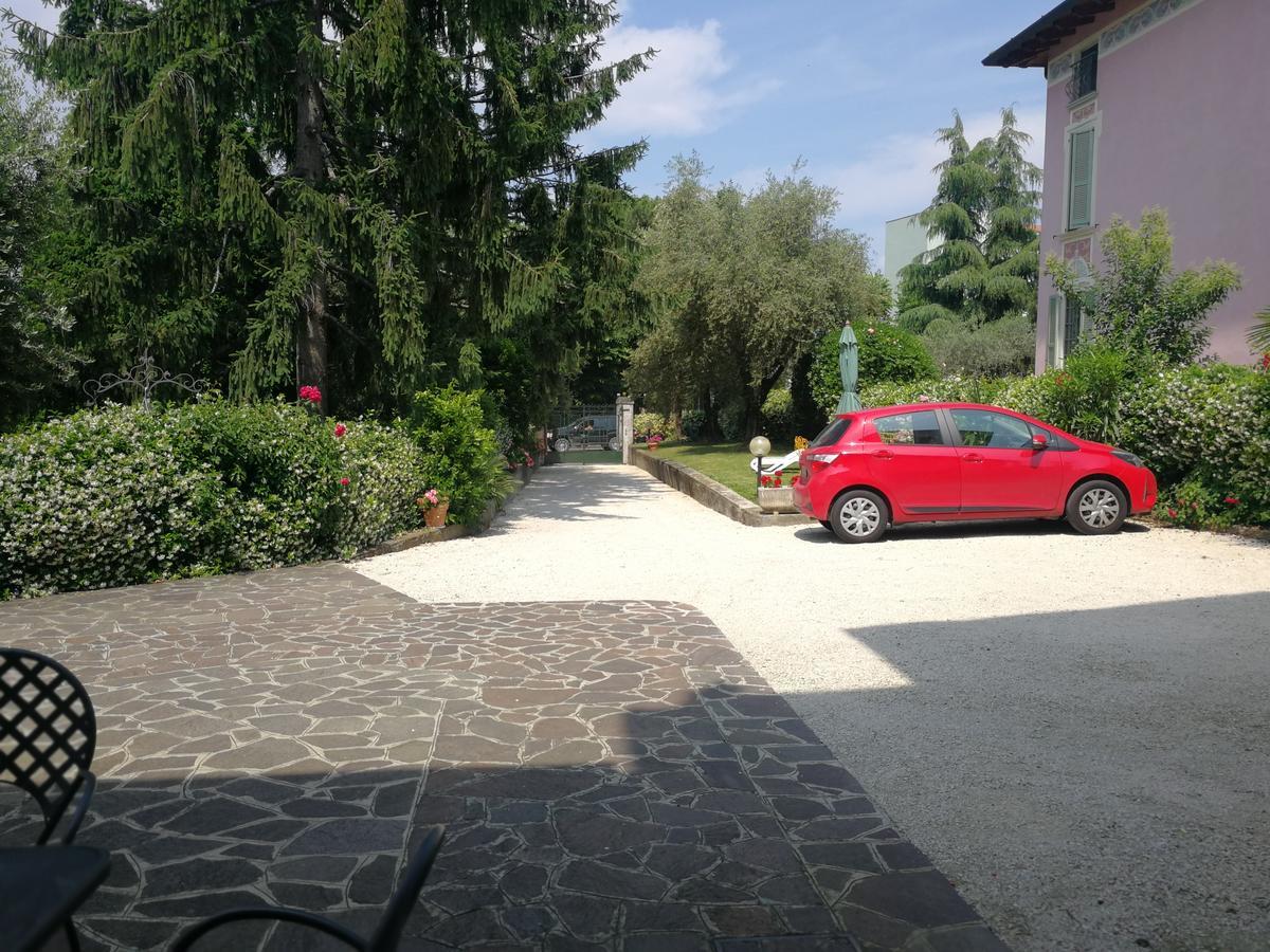 Appartamento Villa Margherita Desenzano del Garda Bagian luar foto